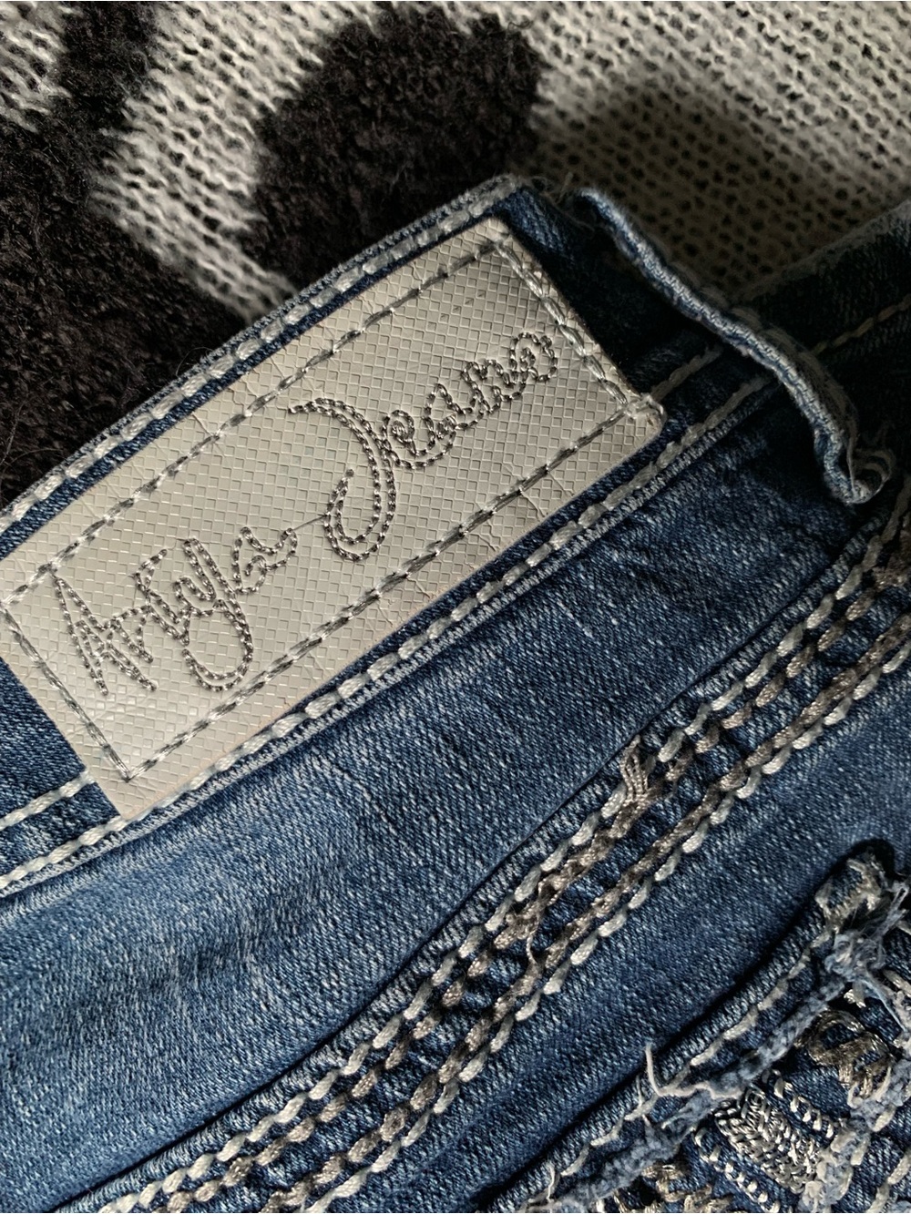 Low Rise Bootcut Jeans - Picture 6 of 6